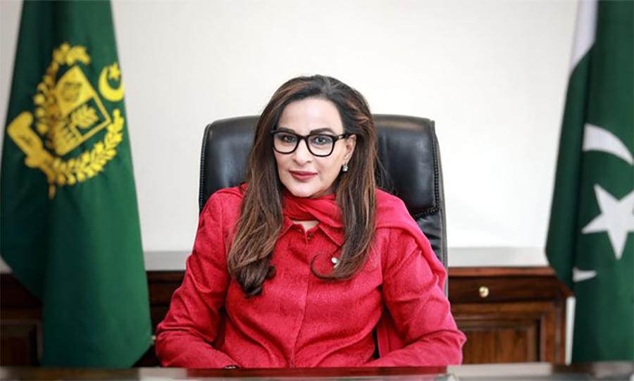 شدید گرمی کے باعث گلیشئیرز پگھلنے کی وجہ سے گلگت بلتستان اور خیبرپختونخوا میں سیلاب کا خطرہ بڑھ رہا ہے،سینیٹر شیری رحمان