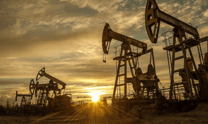 عالمی مارکیٹ میں خا م تیل کی قیمتوں میں  کمی