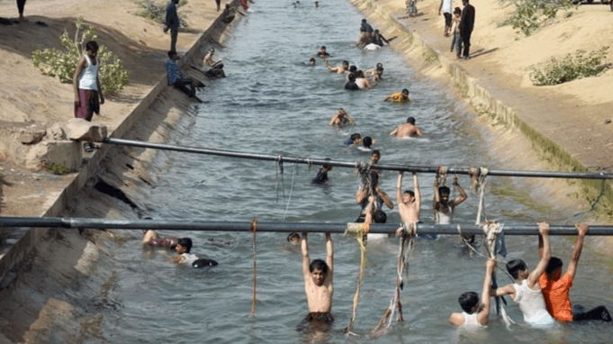 ملک میں موسلادھار بارشوں کی پیشگوئی، آج سے نیا سسٹم داخل ہوگا، اربن فلڈنگ کا خطرہ