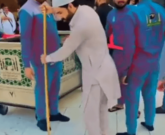 Mohammad Rizwan’s video cleaning floors of Holy Kaaba goes viral