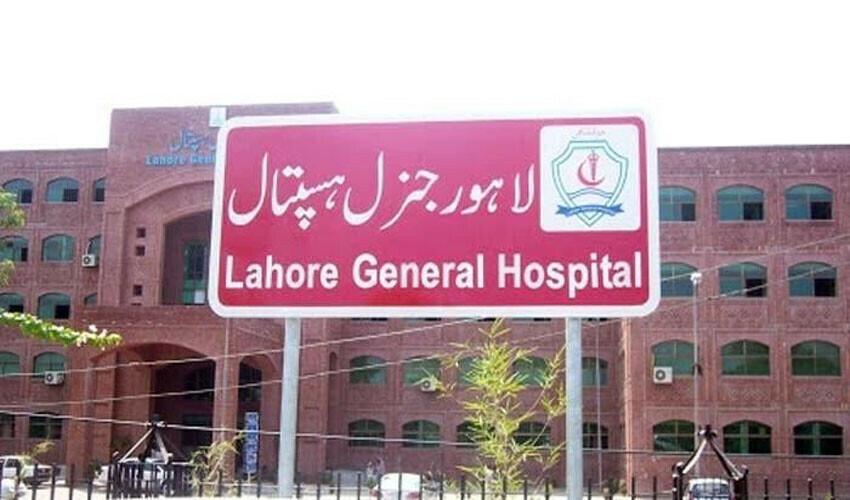 Rainwater enters doctors’ hostels in Lahore hospital