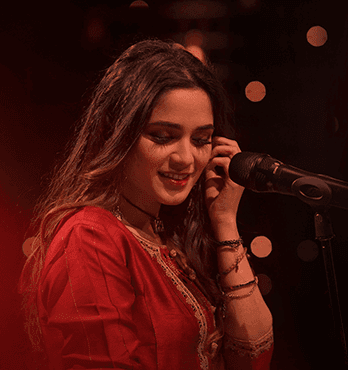 Aima Baig wins hearts by new song ‘Satrangi’