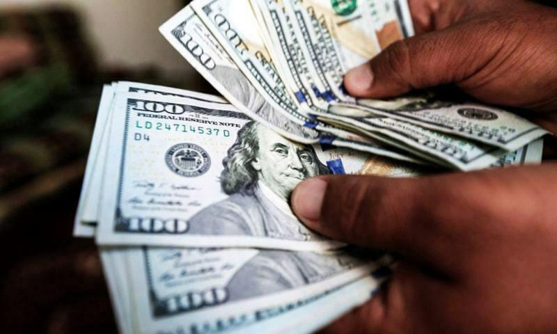 انٹر بینک مارکیٹ میں ڈالر مزید سستاہو گیا