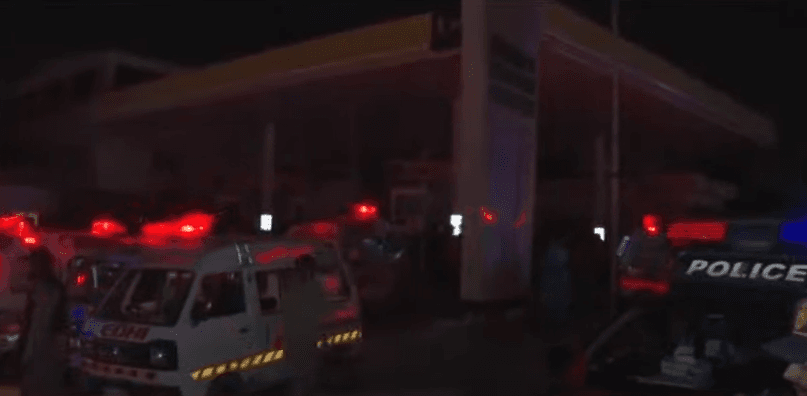 نارتھ ناظم آباد بورڈ آفس کے قریب پیٹرول پمپ پر دھماکہ، 4 جاں بحق