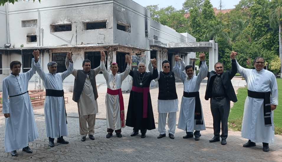 Pakistani Christians stand firm behind armed forces, says senior church leader