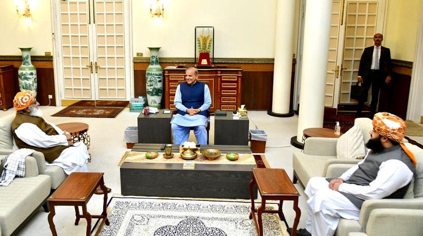 PM, JUI-F President discuss political situation