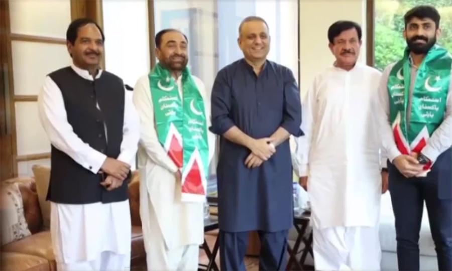 سابق ایم پی اے علی عباس پی ٹی آئی چھوڑ کر آئی پی پی میں شامل