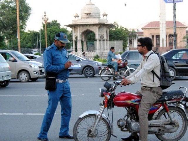 Attock traffic police issues 25000 challans on helmet violations in 5 days