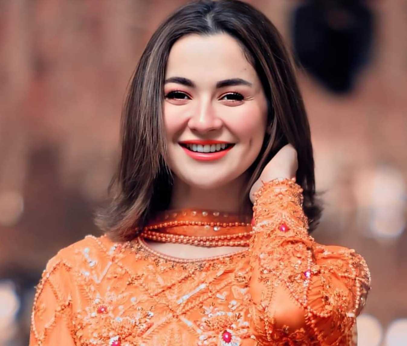 Hania Aamir's boxing video goes viral on social media