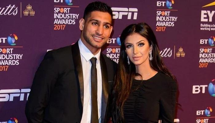 Boxer Amir Khan apologizes to wife for texting other women