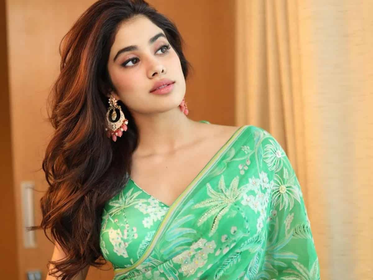 Janhvi Kapoor under fire on social media over ‘photoshoppinig’ Pink Outfit