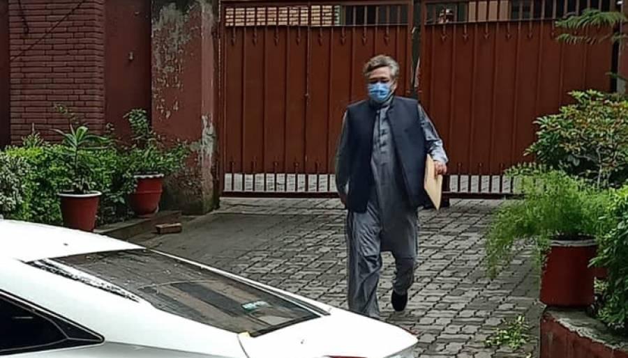 190 ملین پاؤنڈ منتقلی کیس،سابق وزیراعظم کے پرنسپل سیکرٹری نیب راولپنڈی  پیش ہو گئے