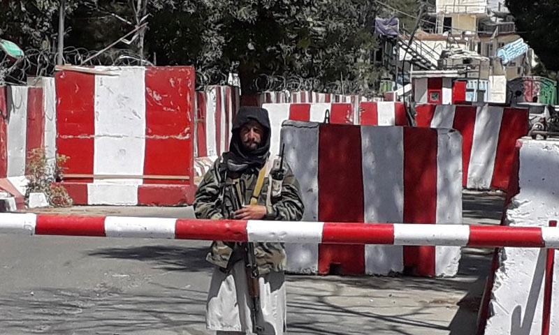 طالبان کا مزار شریف پر بھی قبضہ، جنرل رشید دوستم فرار