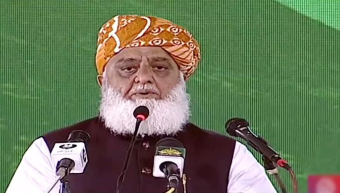 ہم نے ملکی ترقی کا پہیہ جام کرنے والوں کو اقتدار سے الگ کیا ، مولانا فضل الرحمن