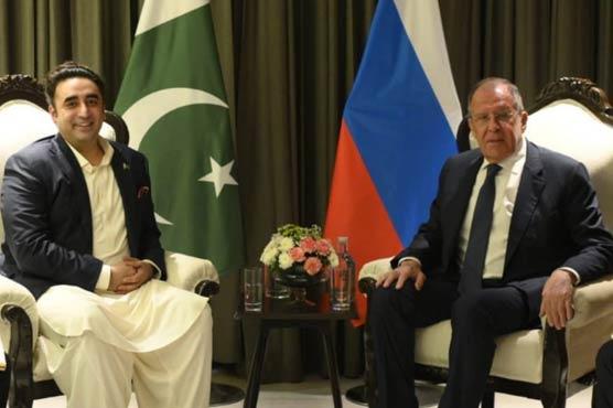 پاکستانی وزیر خارجہ کا اپنے  روسی ہم منصب سے   ٹیلیفونک رابطہ