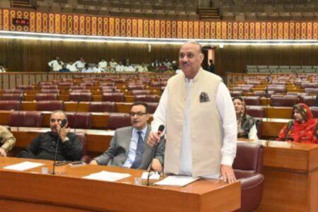 نگراں وزیراعظم ایسا لے کر آئیں گے جو ماہر معیشت بھی ہوگا اور سیاستدان بھی ،راجہ ریاض