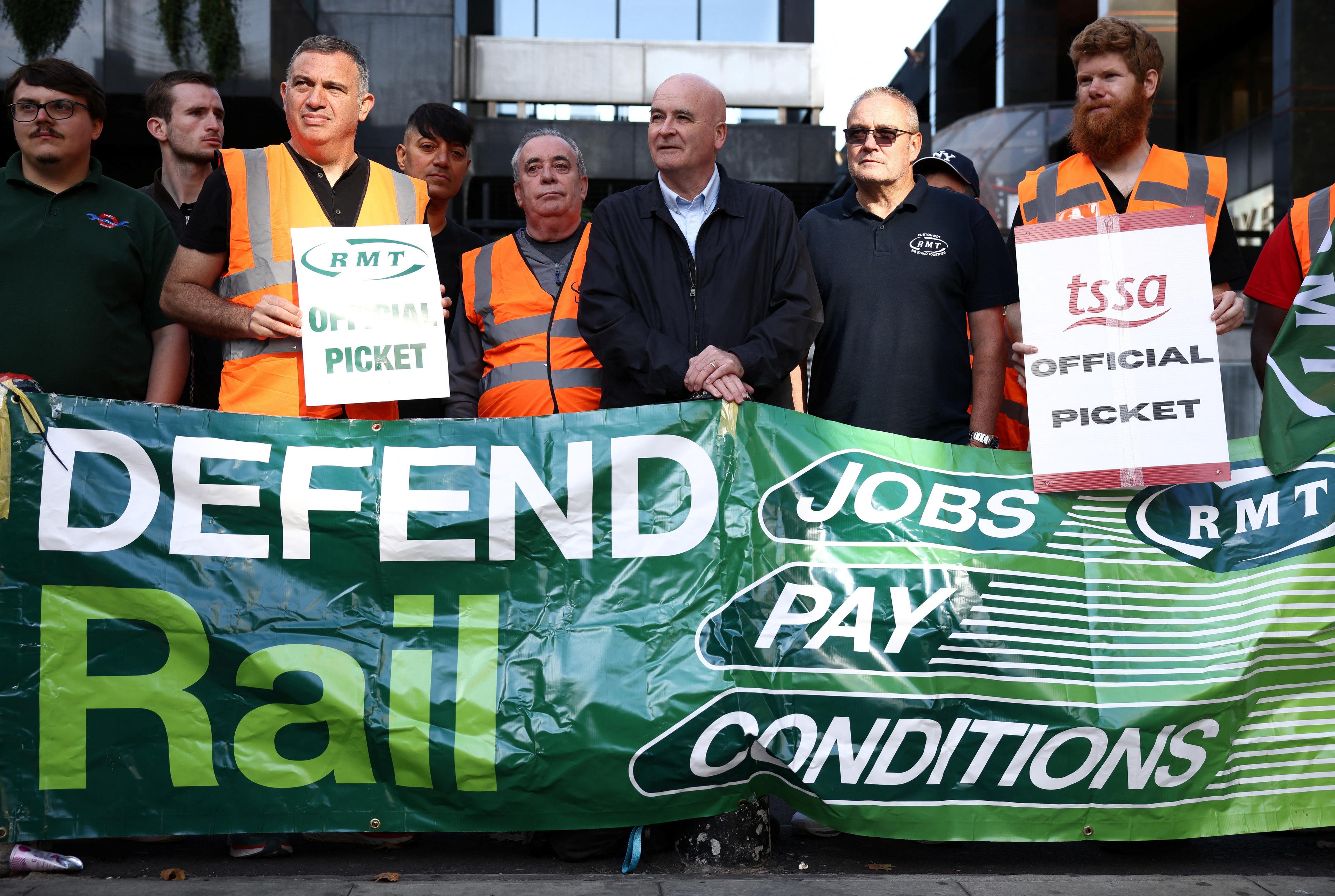 UK railways workers hold strike for better pay,  conditions