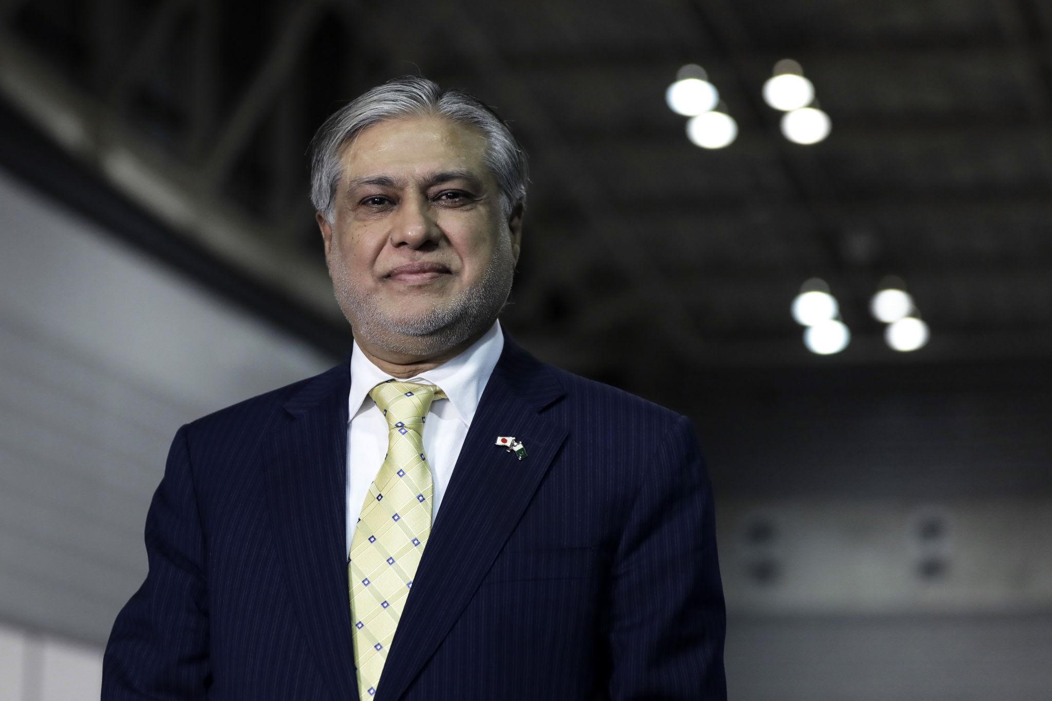 Ishaq Dar assures Pakistan will not default