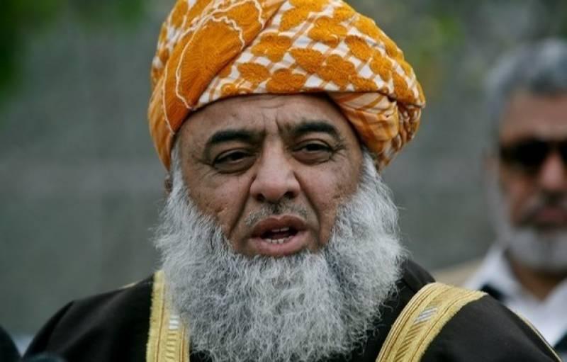 Fazl decides to cut short Dubai visit after blast in party convention