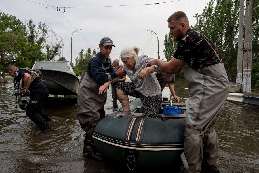 Destructive cyclone claims 10 lives in Russia