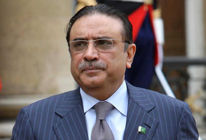 Asif Ali Zardari reaches Karachi from Dubai