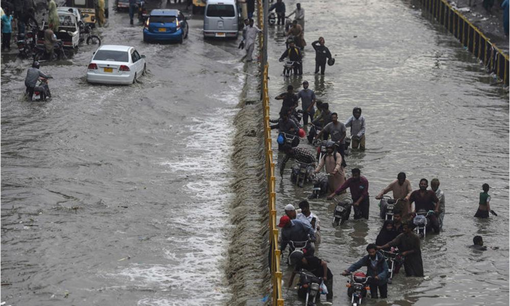 Heavy rain in various cities of Pakistan