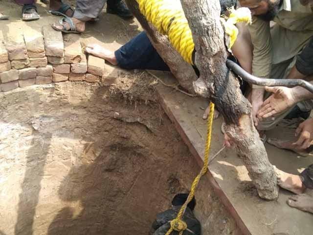 کنویں کی کھدائی کے دوران چار افراد زہریلی گیس سے دم گھٹنے کے باعث جاں بحق