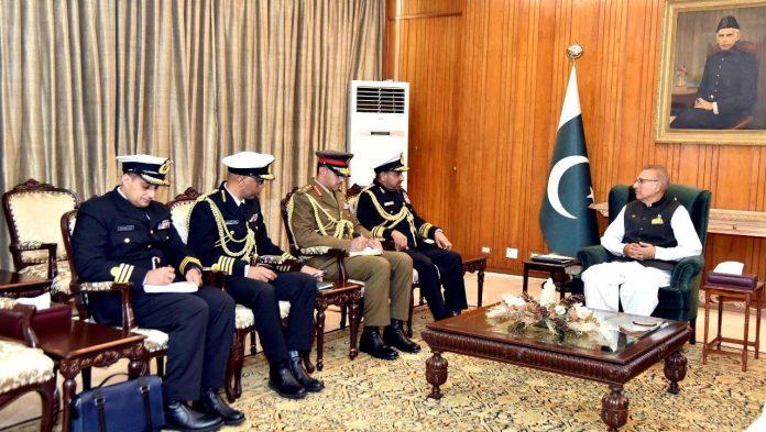 صدر مملکت سے عمان کی مسلح افواج کے چیف آف سٹاف   عبداللہ بن خمیس الرئیسی کی ملاقات