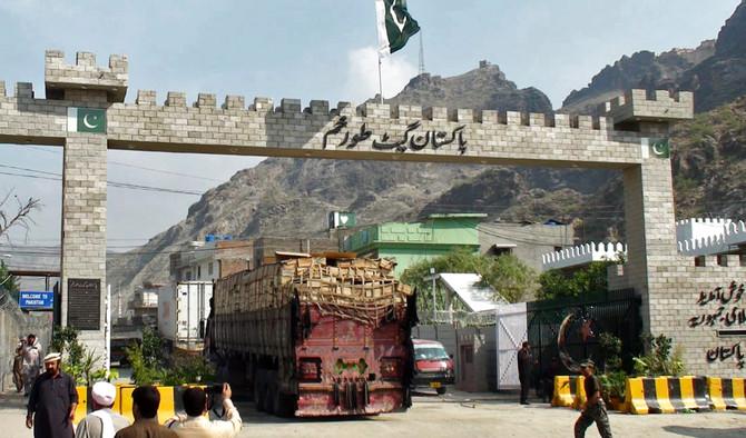 Pakistan closes border crossing with Afghanistan