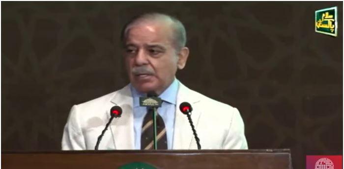 وزیر اعظم کا جی ایچ کیو میں شہداء  اور غازیان کے اعزاز میں منعقدہ تقریب میں شرکت