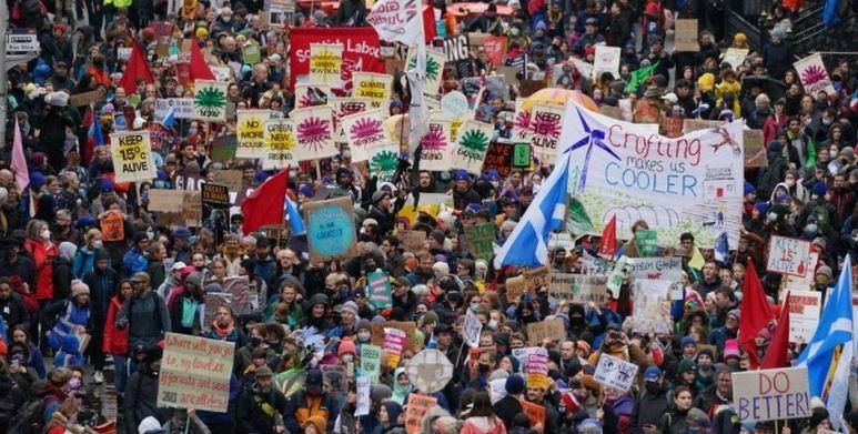 Glasgow protest march turns to be the biggest to demand more actions on climate crisis