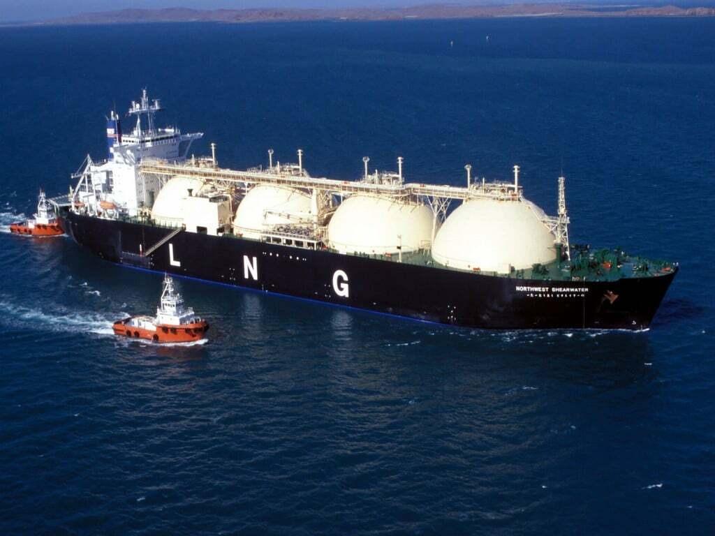 OGRA reduces LNG prices for August
