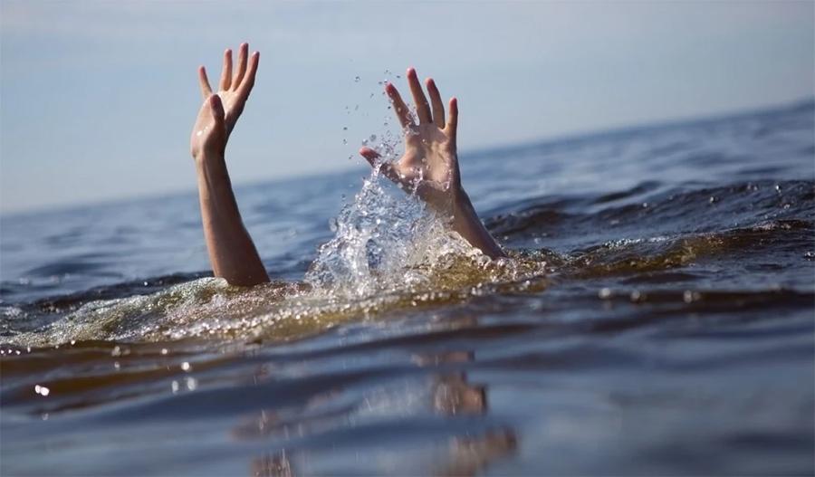 دریائے ہارو میں باپ نے بیٹے کو بچانے کے لیے جان قربان کر دی