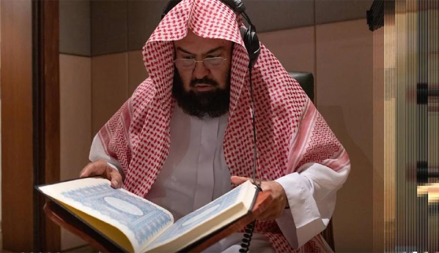 امام کعبہ کی حالت امامت کے دوران اچانک خراب ہو گئی