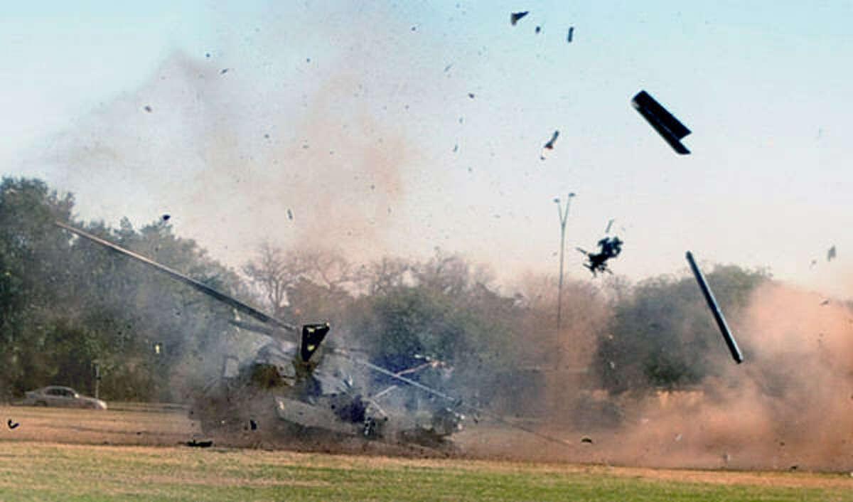 Bandits shoot, Air Force helicopter crashes