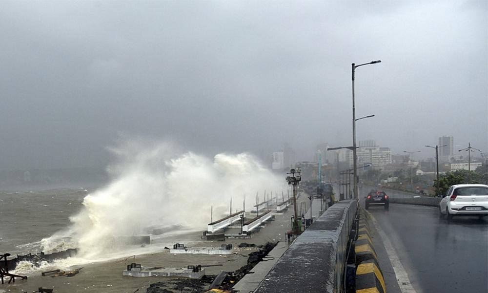 Strong winds to hit coastal areas of Sindh, Balochistan