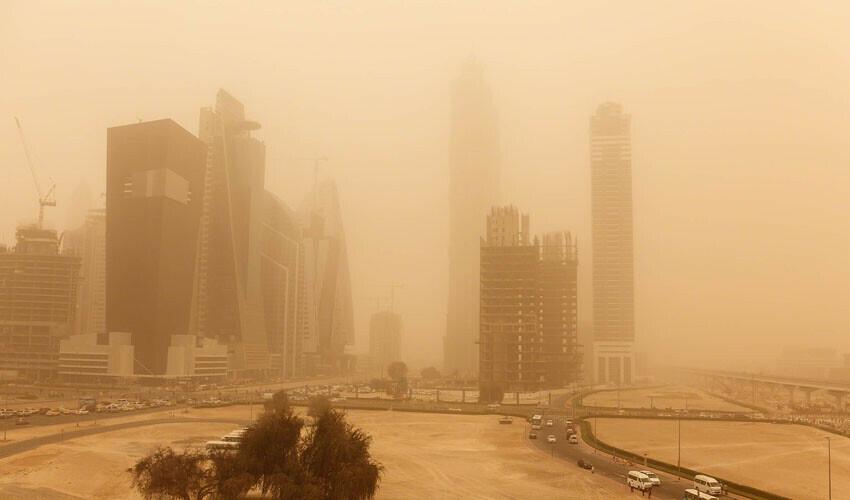 UAE issues ‘orange’, ‘yellow’ alerts amidst a dust storm