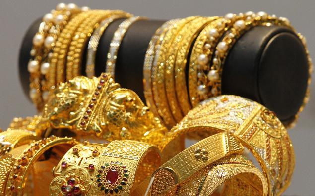 Gold price increases by Rs1,200 per tola