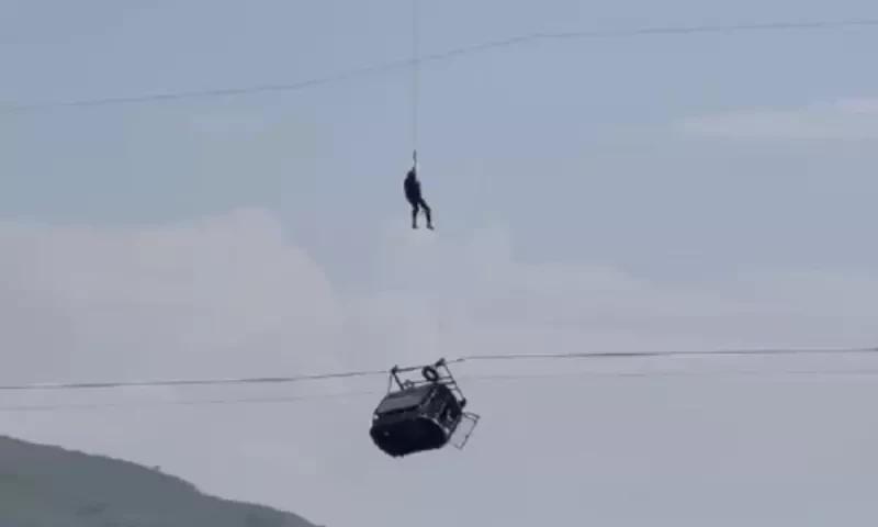 Five children rescued from cable car: ISPR