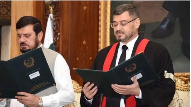 محمد ابراہیم خان نے چیف جسٹس پشاور ہائی کورٹ کے عہدے کا حلف اٹھا لیا