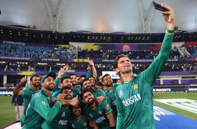 Winning streak in UAE gives Pakistan edge over Australia 