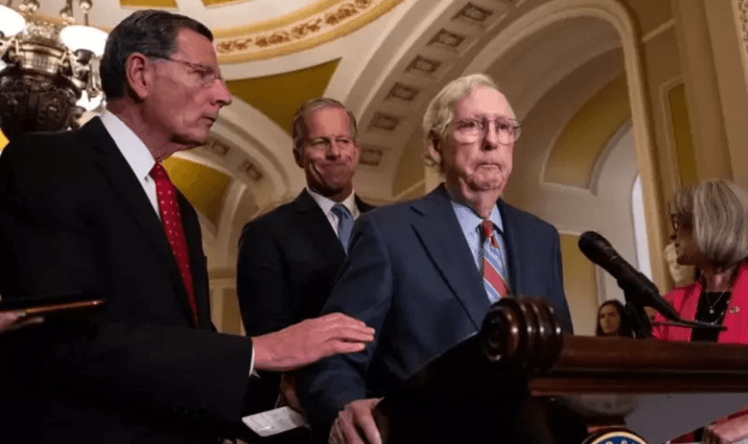 American senator became silent during a press conference