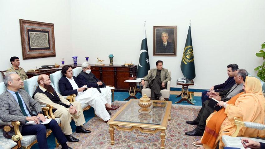 PM directs to take steps against pilferage of water in canals