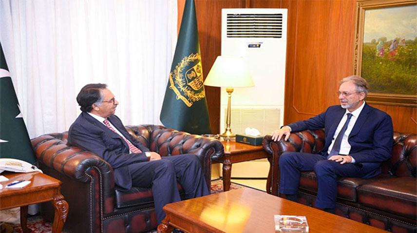 FM, Turkish envoy discuss bilateral ties