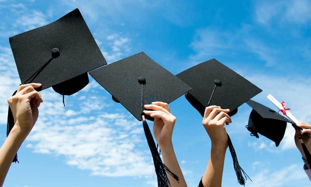 Swiss govt announces scholarships for Pakistani students