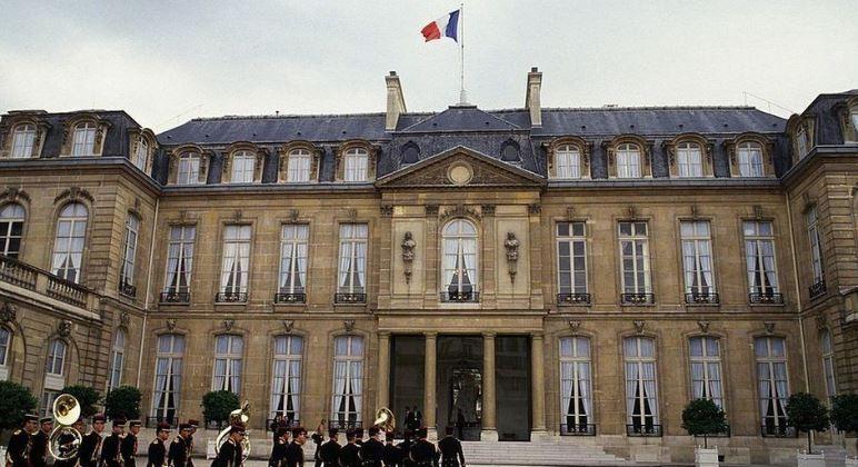 French prosecutors begin investigation into female soldier's rape at Élysée palace