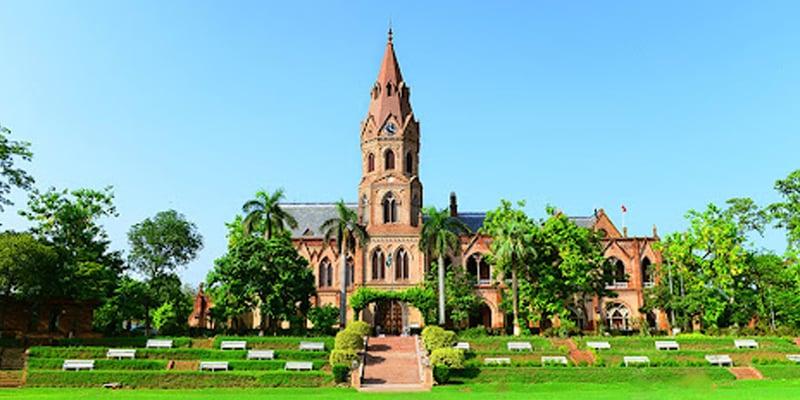 جی سی یونیورسٹی لاہورکا انٹری ٹیسٹ غیر قانونی ہے ،طالب علم نے ہائی کورٹ میں درخواست دائر کر دی