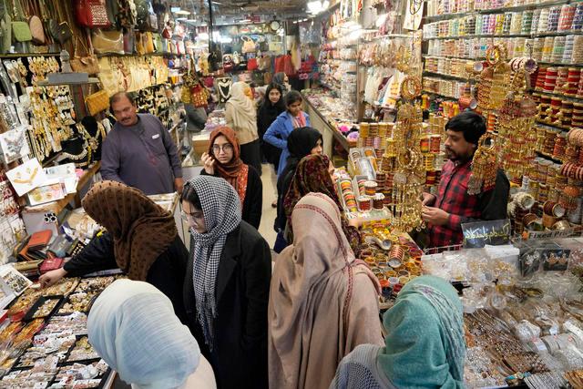 Ministry of Energy proposes to close shops, businesses after sunset