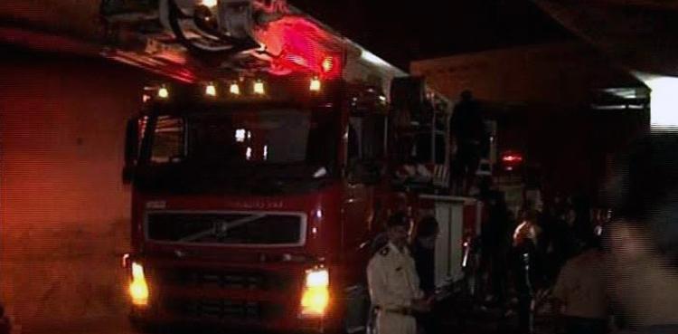 Cloth godown catches fire in Karachi