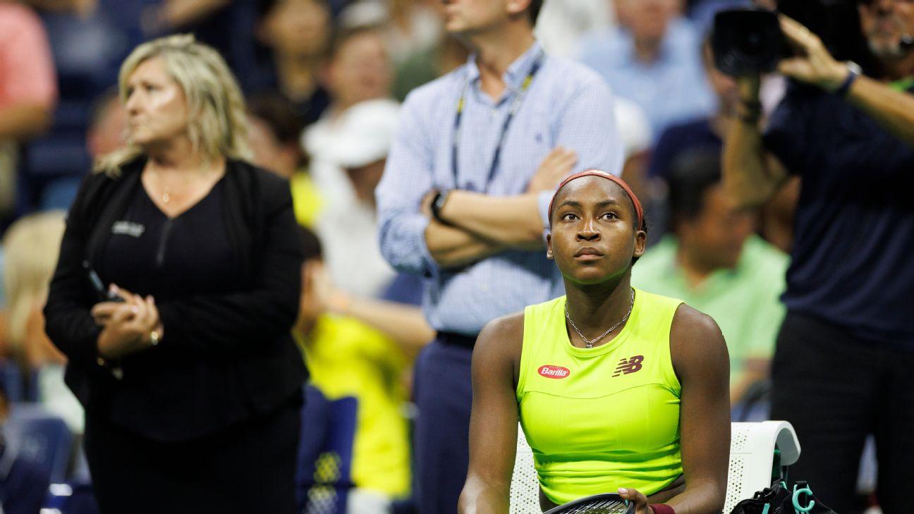 Gauff-Muchova halted 50 minutes by protesters